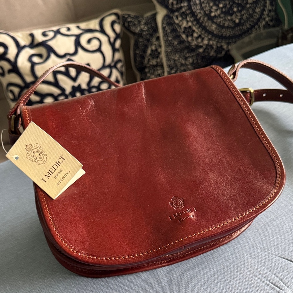 I Medici Italian Leather Saddle Bag in Rich Brown